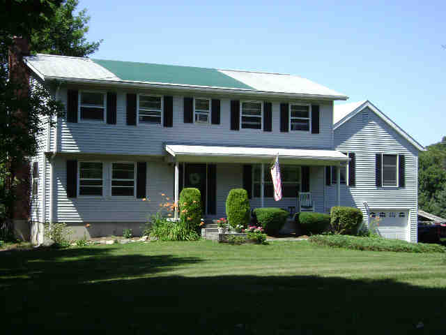 Building photograph for 15 LONG MEADOW RD